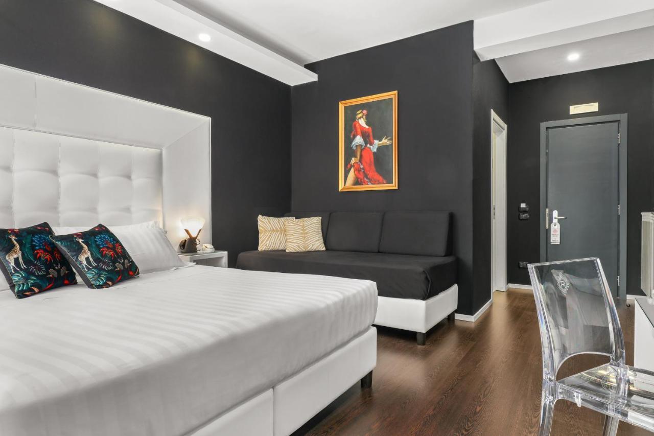 Reggia Suite Spa Hotel กาแซร์ตา ภายนอก รูปภาพ