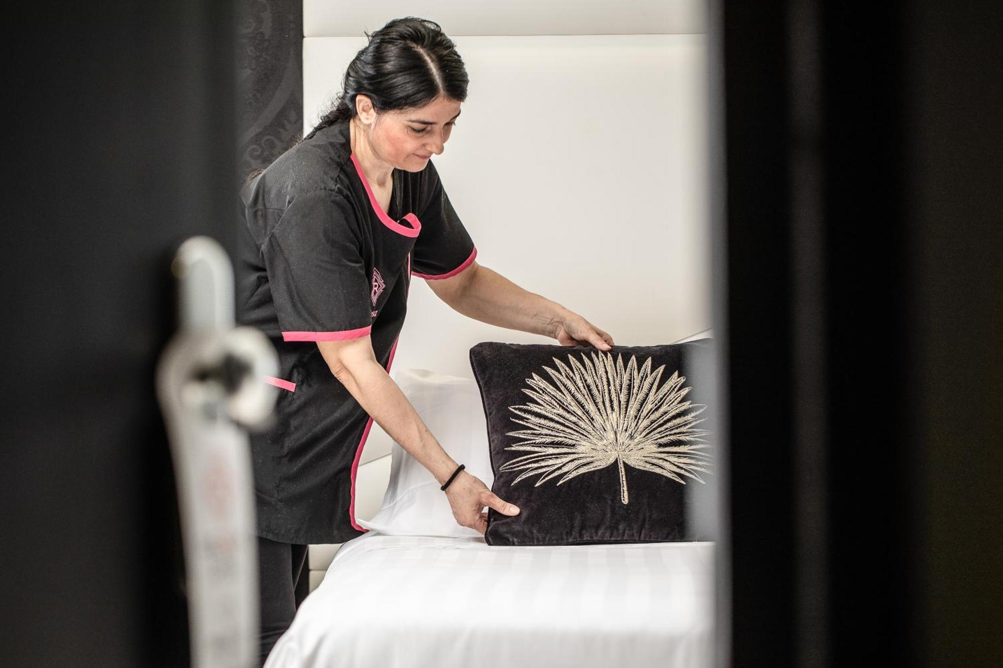 Reggia Suite Spa Hotel กาแซร์ตา ภายนอก รูปภาพ