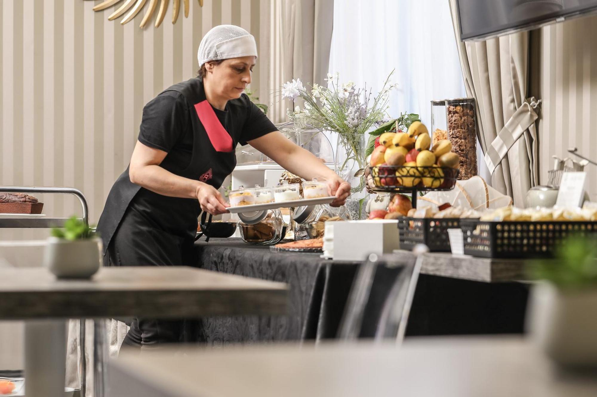 Reggia Suite Spa Hotel กาแซร์ตา ภายนอก รูปภาพ